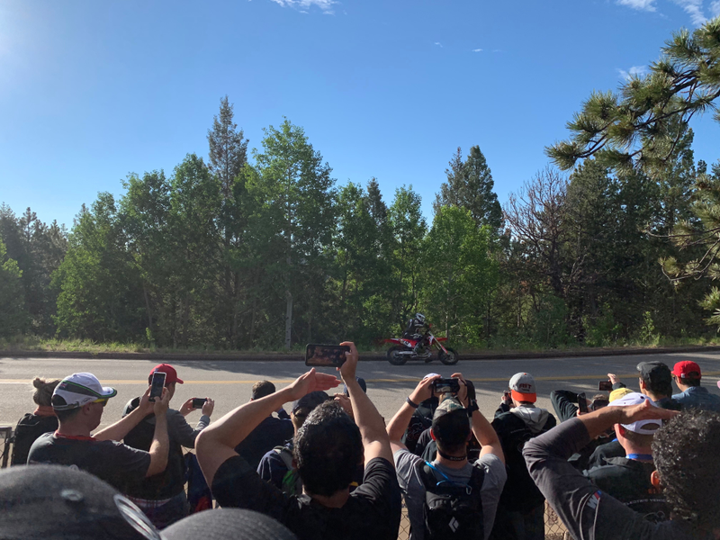 Illustration for article titled Here's Why Racers Keep Coming Back to the Incredibly Dangerous Pikes Peak